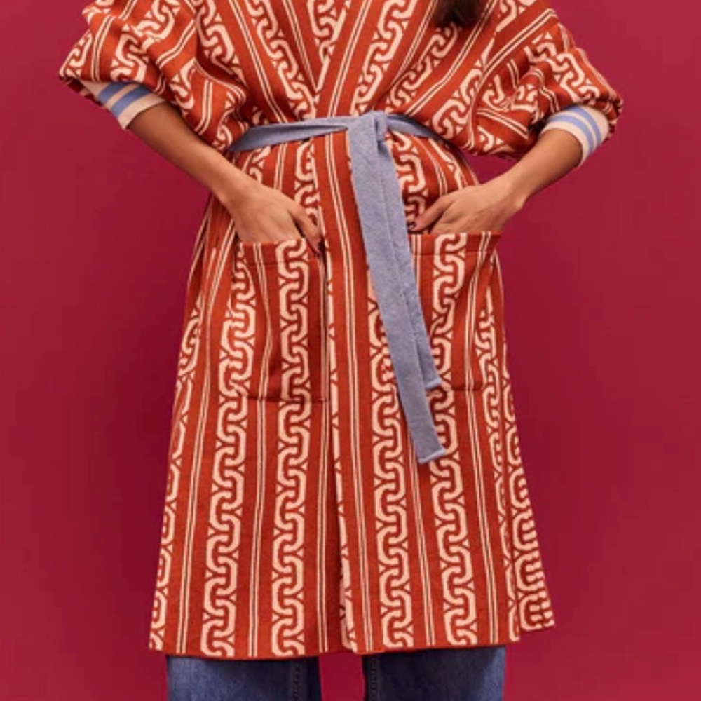 Elegant Orange and White Patterned Cape